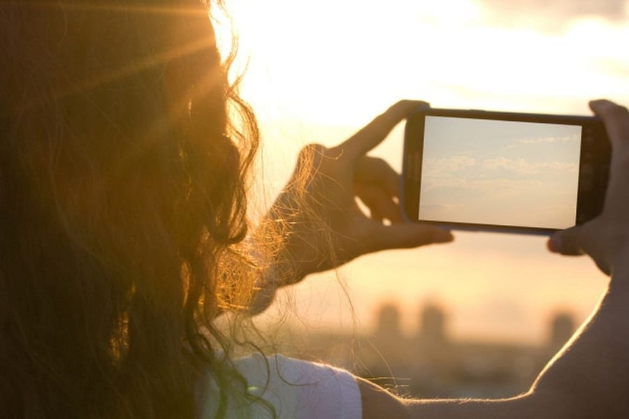 Can The Sun Damage Your Phone Camera?